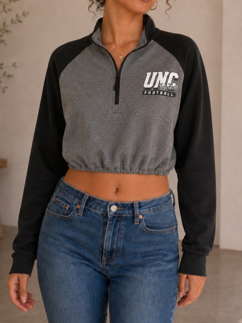 Cropped North Carolina TarHeels Quarter-Zip Football Pullover - Gray/Black